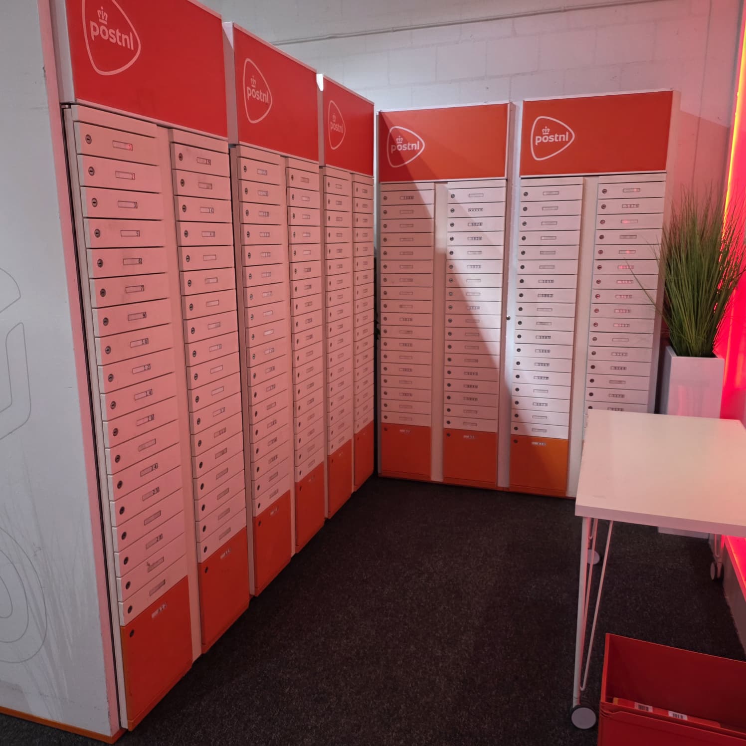 Postbussen bij Postkantoor Venray